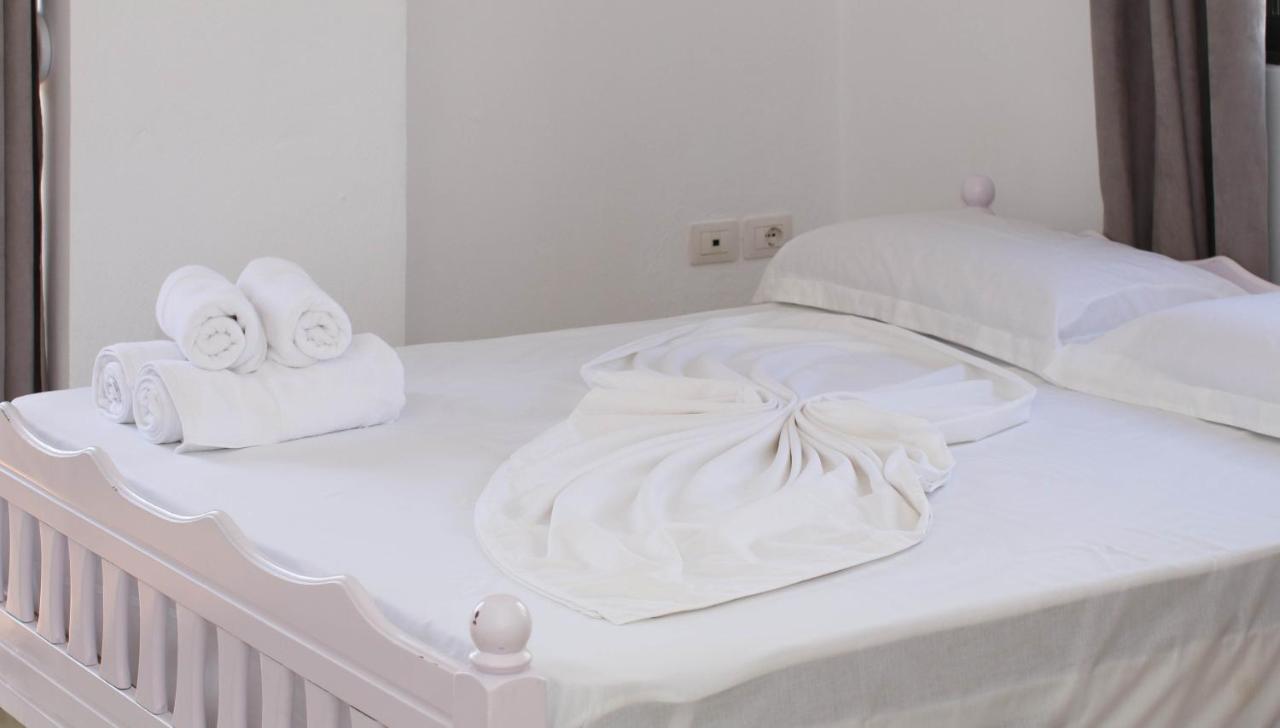 Bora Rooms Himare Exterior photo
