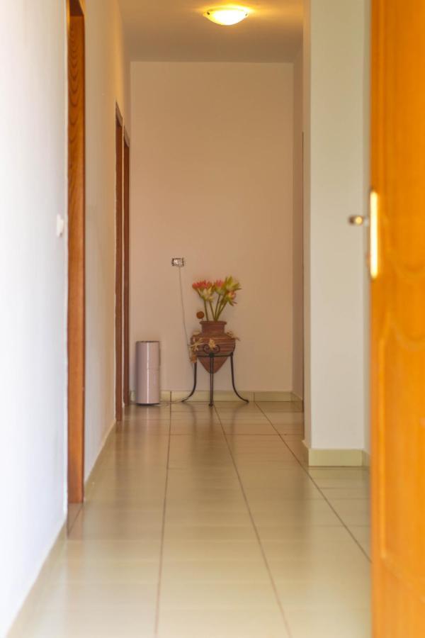 Bora Rooms Himare Exterior photo