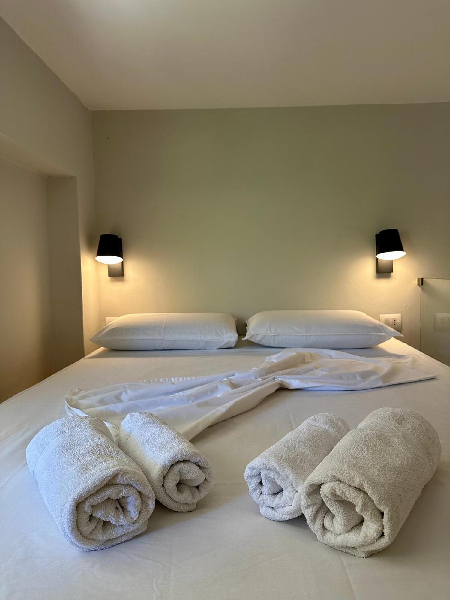 Bora Rooms Himare Exterior photo